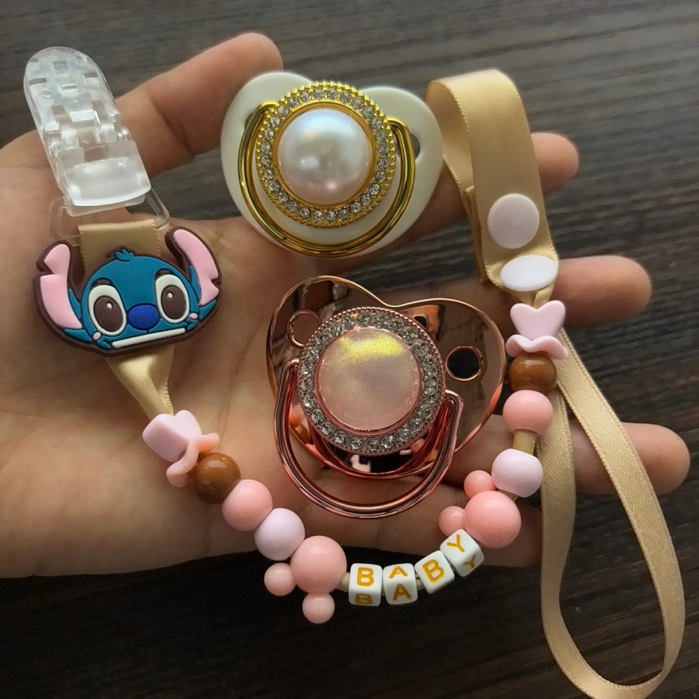 Newborn Gift Set - Cute Kawaii Newborn Pacifier Clip &