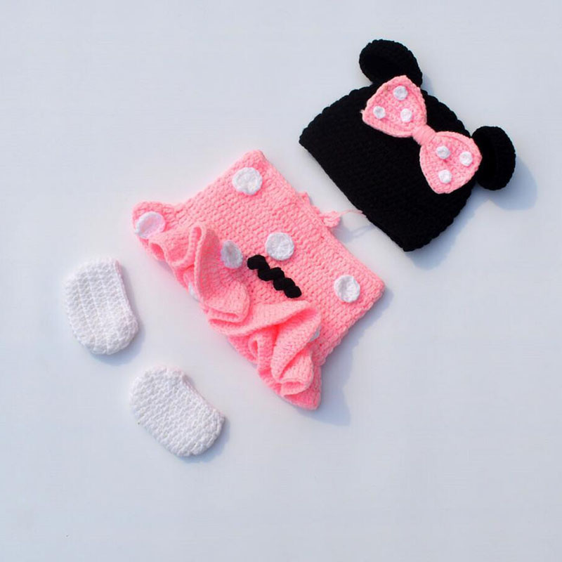 Handmade Crochet Cartoon Mouse - đánh giá và giá Newborn Gift Set